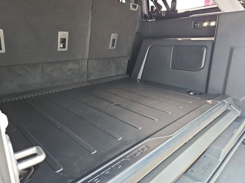 Used 2024 Ford Bronco Black Diamond image 19