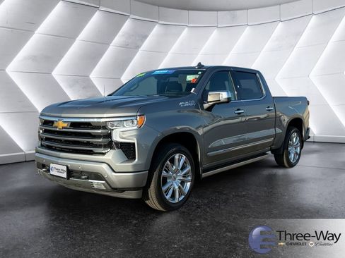 Certified 2023 Chevrolet Silverado 1500 High Country w/ High Country Premium Package AWD/4WD image 1