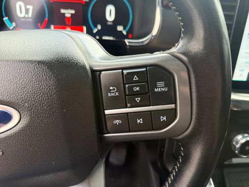 Used 2022 Ford F150 Lariat w/ Equipment Group 502A High image 18