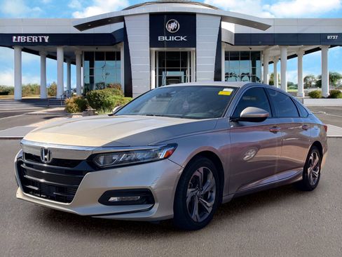 Used 2018 Honda Accord EX image 2