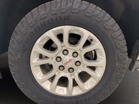 Used 2016 GMC Yukon SLT AWD/4WD image 16