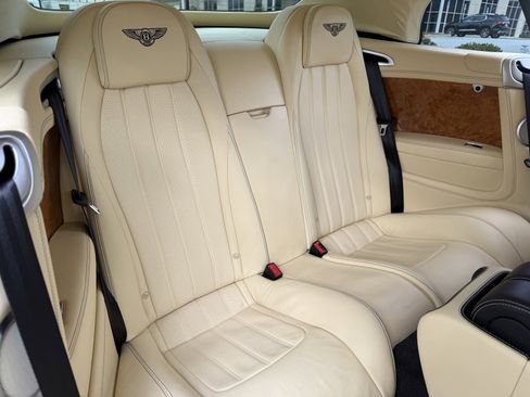 Used 2014 Bentley Continental GT image 38