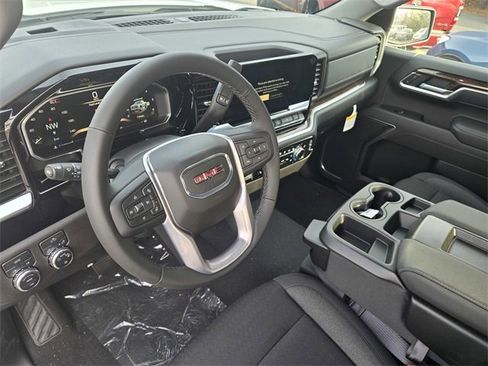 New 2026 GMC Sierra 1500 SLE image 11
