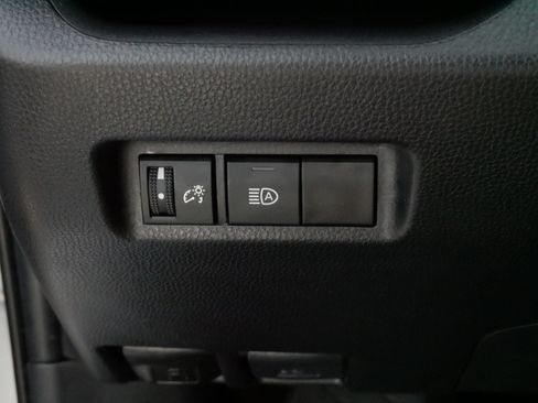 Certified 2025 Toyota RAV4 XLE AWD/4WD image 27