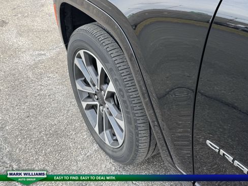 Used 2023 Jeep Grand Cherokee L Overland image 9