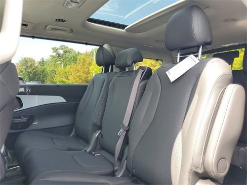 New 2026 Kia Carnival SX Prestige image 10