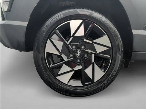 Used 2024 Hyundai Kona SEL AWD/4WD image 30