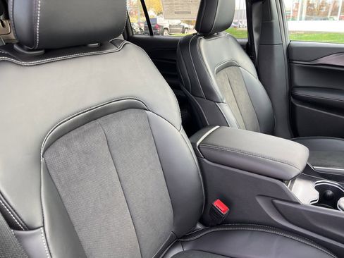 New 2025 Jeep Grand Cherokee L Altitude image 40