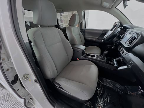 Used 2019 Toyota Tacoma SR w/ SR Convenience Package RWD image 29