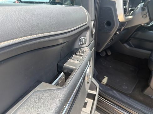 Used 2023 Ford Expedition XLT RWD image 20
