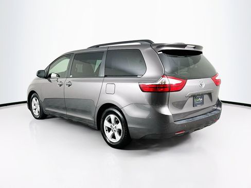 Used 2015 Toyota Sienna LE FWD image 5