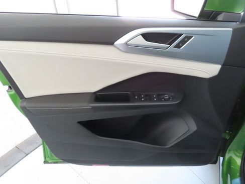 New 2025 Volkswagen Taos SE image 11