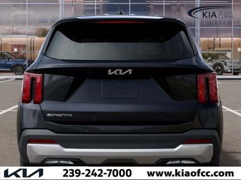 New 2026 Kia Sorento LX FWD image 13