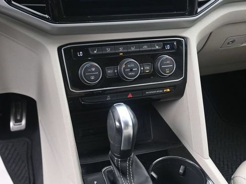 Used 2021 Volkswagen Atlas SEL R-Line FWD image 12