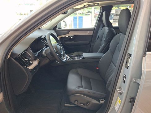 Certified 2026 Volvo XC90 B6 Plus w/ Protection Package Premier AWD/4WD image 9