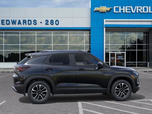 New 2026 Chevrolet TrailBlazer LT w/ Driver Confidence Package FWD image 5