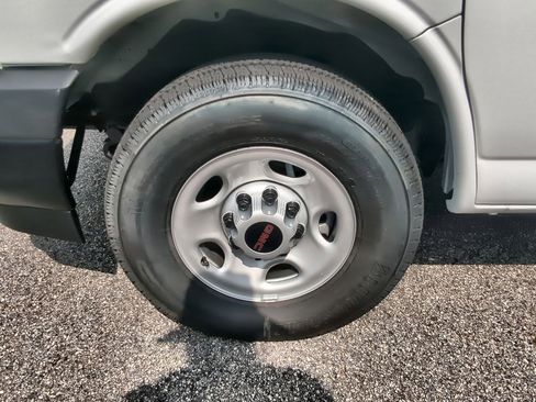 New 2025 GMC Savana 2500 Extended w/ Driver Convenience Package image 29