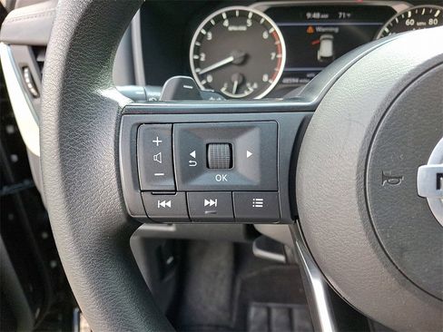 Used 2021 Nissan Rogue S image 20