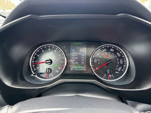 Used 2019 Toyota RAV4 XLE Premium w/ Cold Weather Package image 21