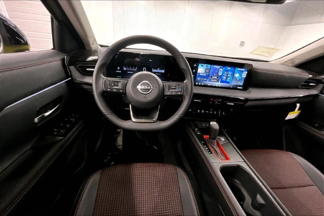 New 2026 Nissan Kicks SR w/ Cold Weather Package FWD image 23
