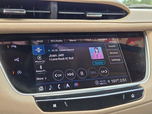 Used 2024 Cadillac XT5 Premium Luxury w/ Platinum Package FWD image 27