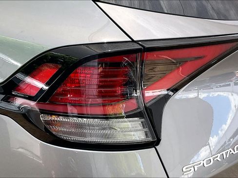 Used 2023 Kia Sportage LX FWD image 53