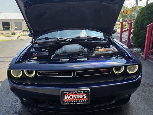 Used 2015 Dodge Challenger R/T Plus RWD image 29