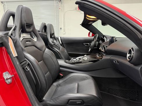 Used 2019 Mercedes-Benz AMG GT Roadster w/ Lane Tracking Package image 21