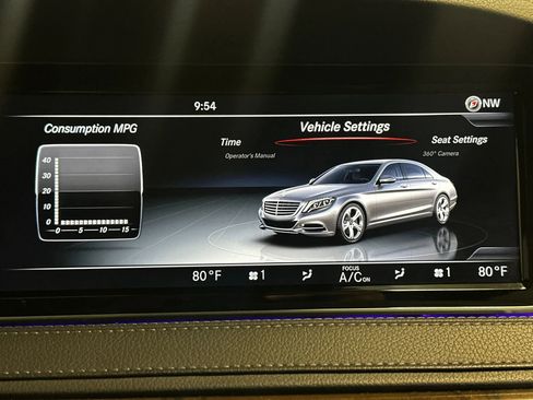 Used 2017 Mercedes-Benz S 550 Sedan image 39