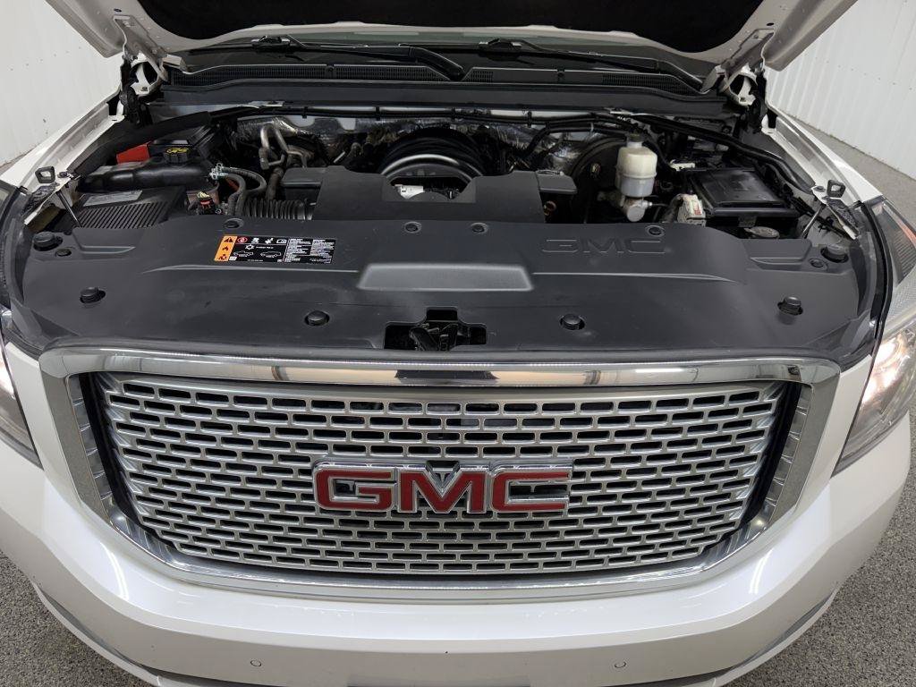 Used 2017 GMC Yukon XL Denali w/ Open Road Package AWD/4WD image 52