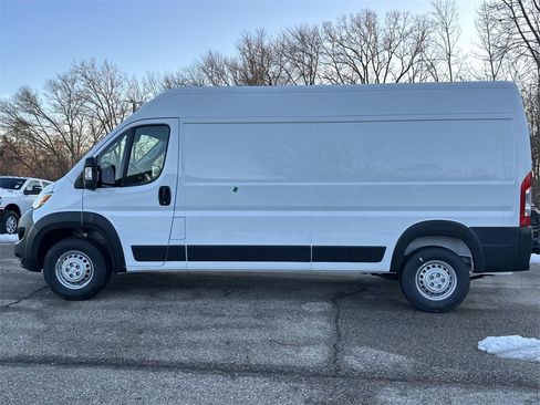 New 2026 RAM ProMaster 2500 w/ Convenience Group image 5