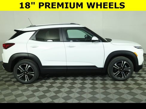 New 2026 Chevrolet TrailBlazer LT w/ LPO, Blackout Package image 8