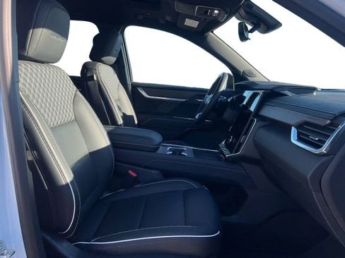 New 2026 GMC Acadia Denali w/ Super Cruise Package image 26