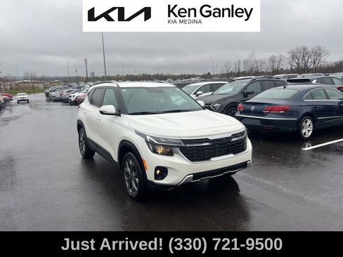 Certified 2024 Kia Seltos S image 3