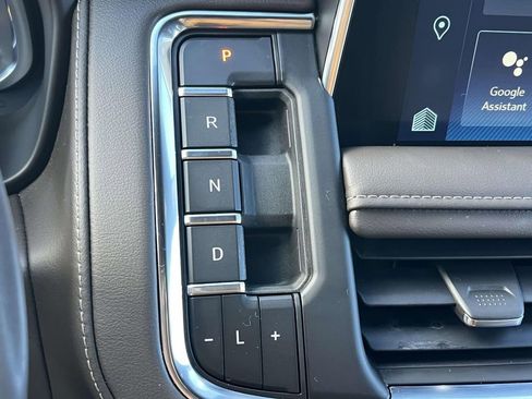 Used 2022 Chevrolet Tahoe LT w/ Luxury Package image 27