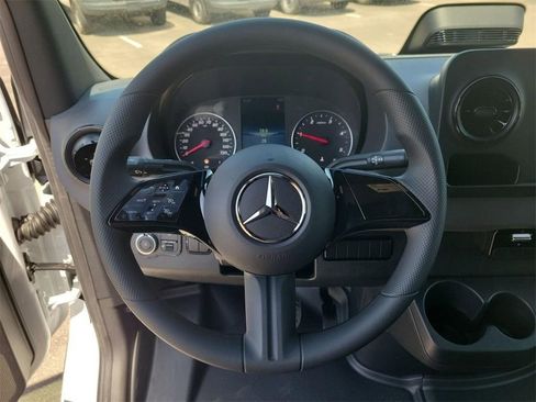 New 2025 Mercedes-Benz Sprinter 2500 image 21