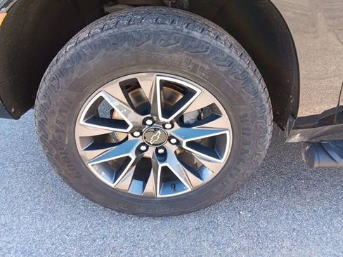 Used 2023 Chevrolet Tahoe Z71 w/ Luxury Package image 7