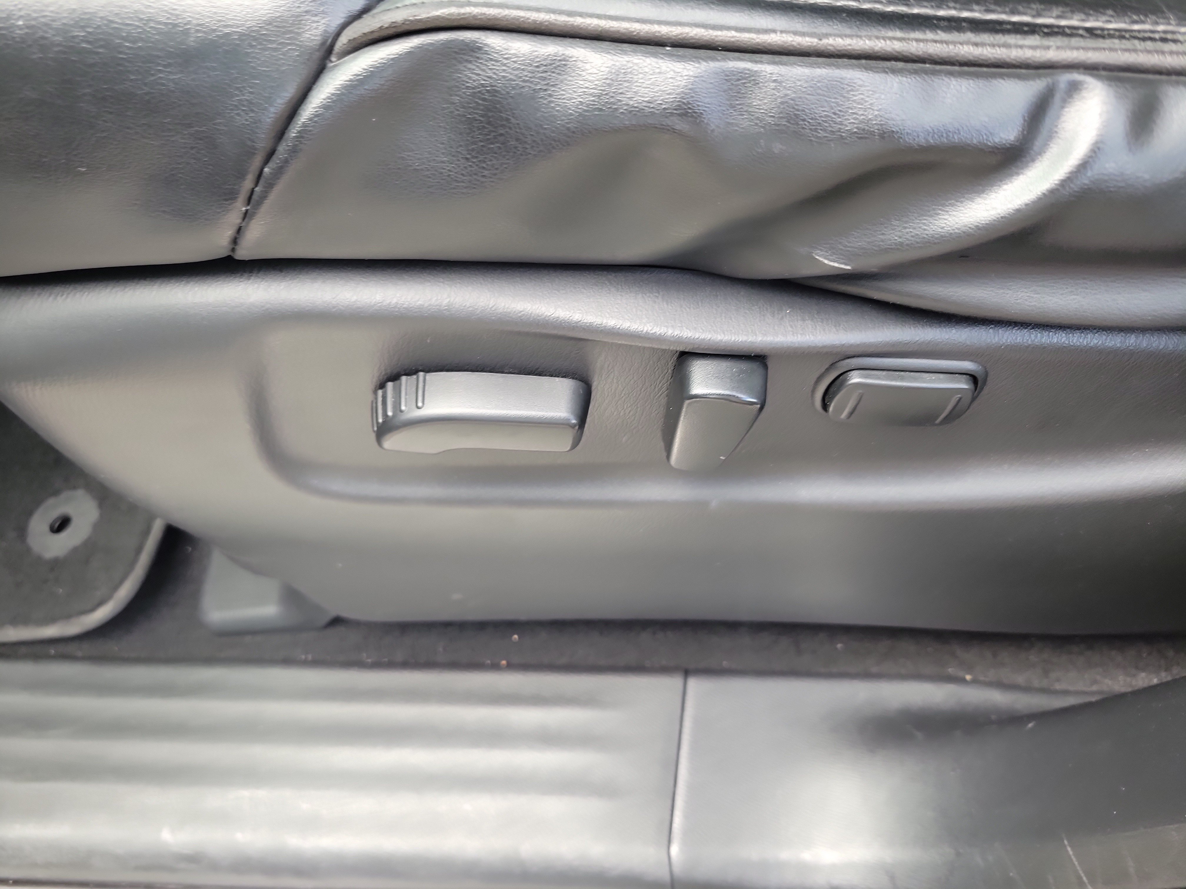 Used 2019 INFINITI QX80 Luxe w/ All-Season Package RWD image 17