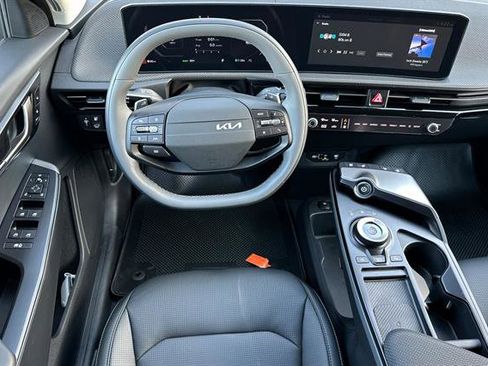 New 2025 Kia EV6 Wind image 15