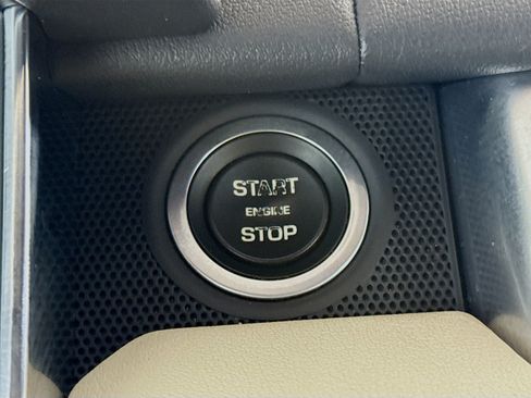 Used 2016 Land Rover Range Rover Sport Supercharged AWD/4WD image 19