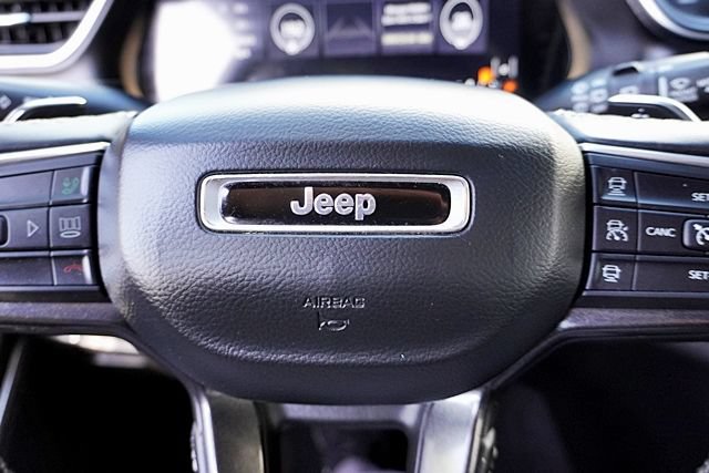Used 2021 Jeep Grand Cherokee L Laredo AWD/4WD image 47