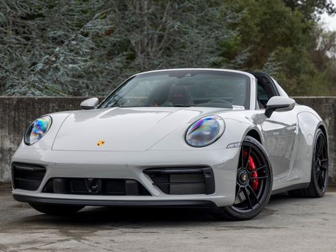 Certified 2022 Porsche 911 Targa 4 GTS image 1