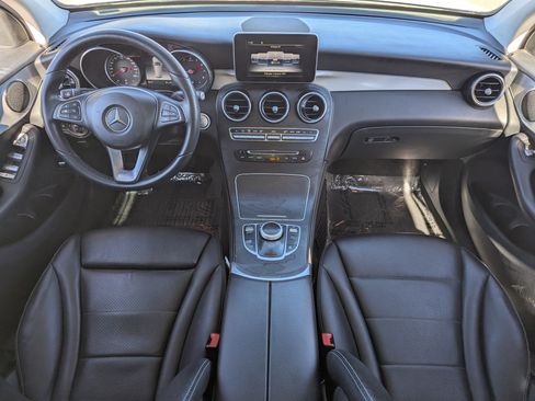 Used 2019 Mercedes-Benz GLC 300 image 12