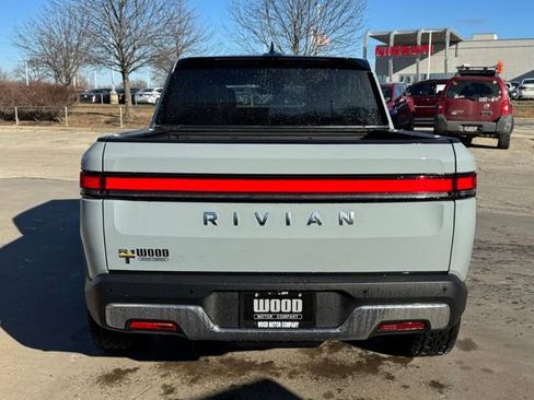 Used 2022 Rivian R1T Launch Edition image 7