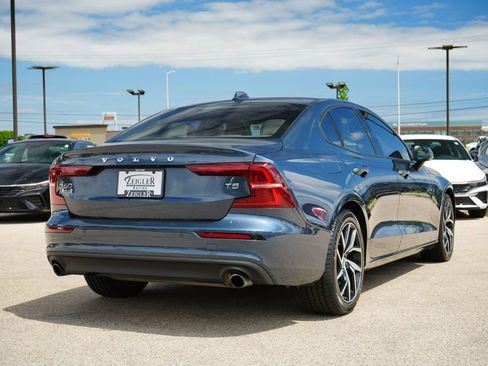 Used 2020 Volvo S60 T5 Momentum w/ Protection Package FWD image 7