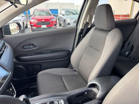 Used 2019 Honda HR-V EX image 12