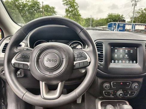 Used 2020 Jeep Compass Sport AWD/4WD image 11