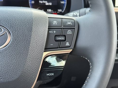 New 2026 Toyota Crown XLE image 27