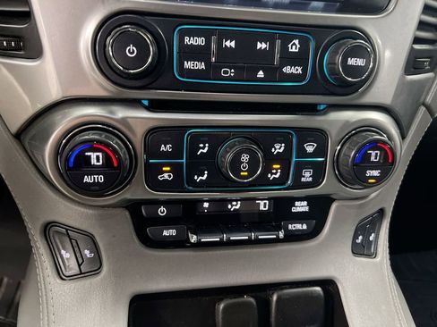 Used 2018 Chevrolet Tahoe LT image 17