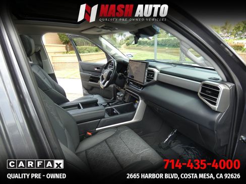 Used 2024 Toyota Tundra Limited AWD/4WD image 31